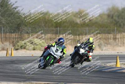 media/Oct-30-2025-Racers Edge (Thu) [[dabbdaf680]]/3-B Group/Session 2 Turn 2/